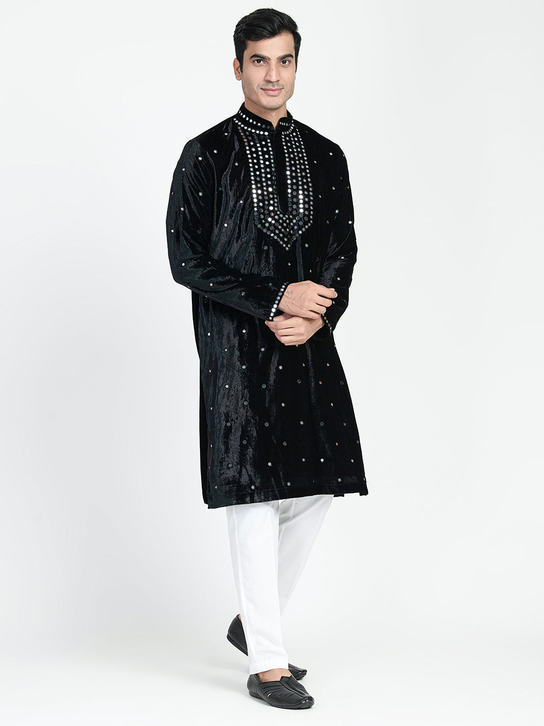 Hand Embroidered Glass Work Velvet Kurta Set