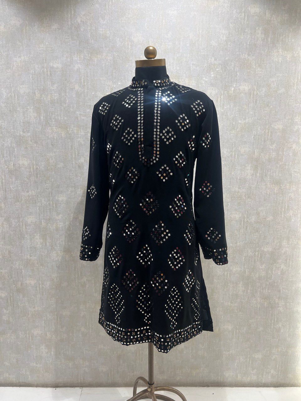 Hand Embroidered Real Glass Work Kurta Set