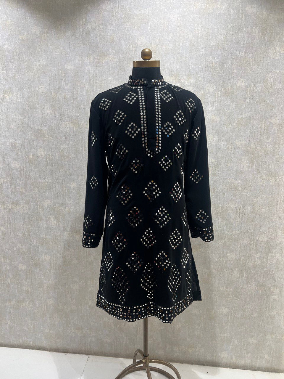 Hand Embroidered Real Glass Work Kurta Set