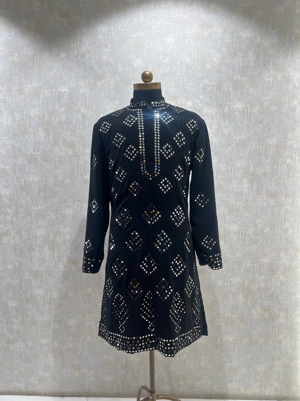 Hand Embroidered Real Glass Work Kurta Set