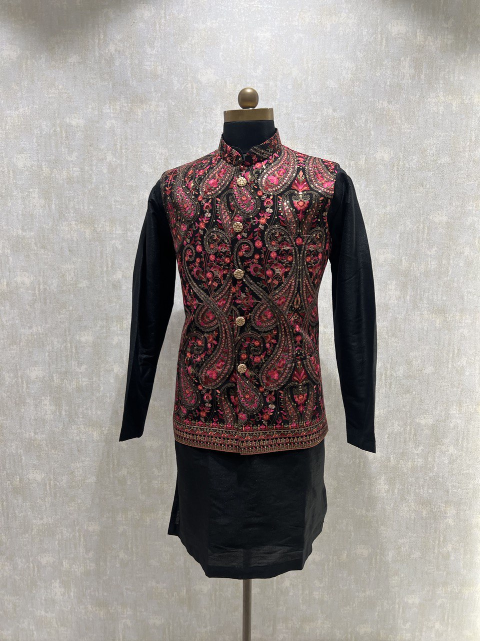 Kashmiri Embroidery Kurta Jacket Set