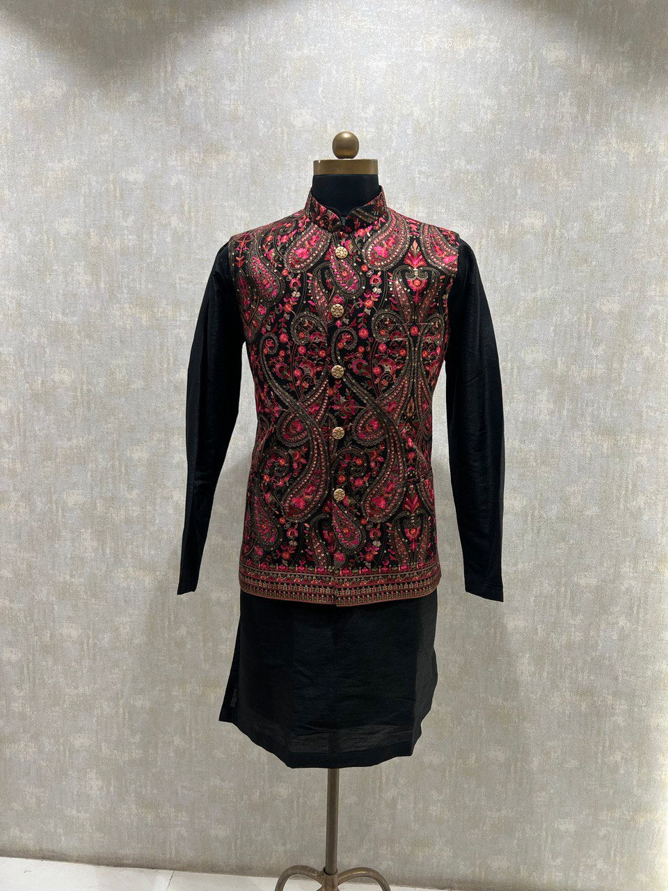 Kashmiri Embroidery Kurta Jacket Set