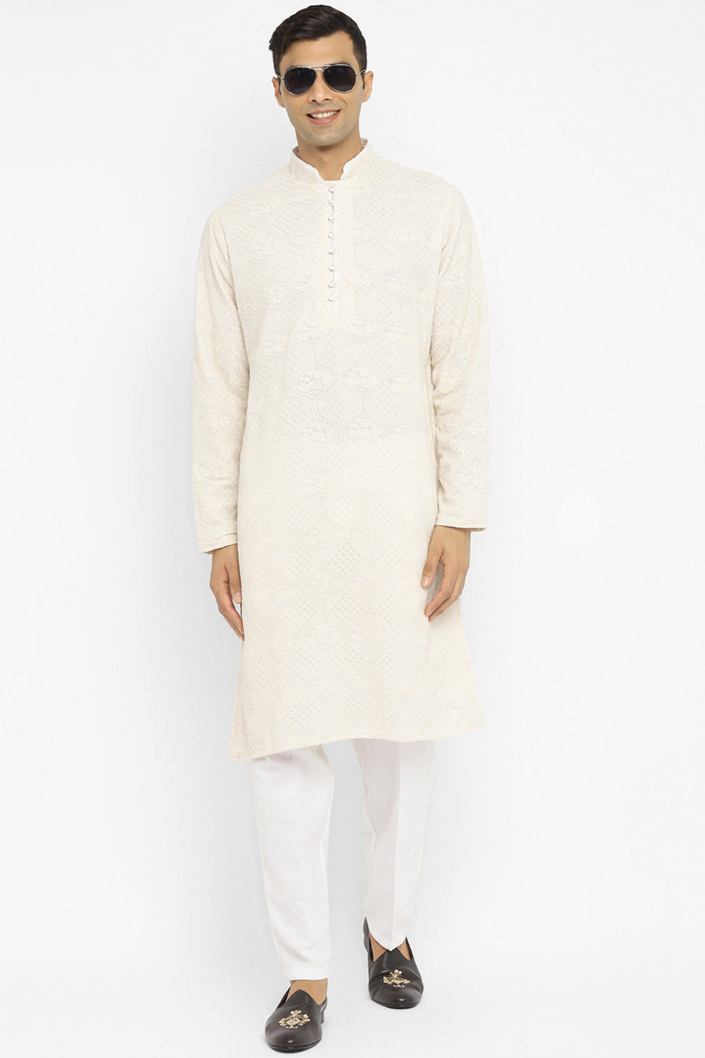 Chikankari Kurta Set With Motif Embroidery