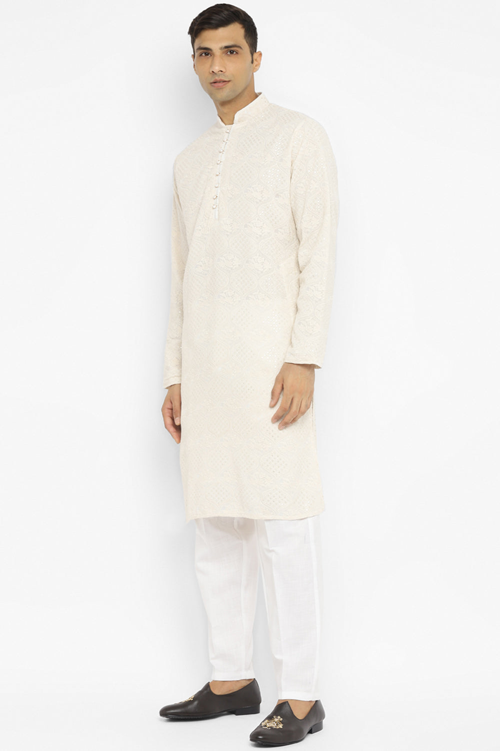 Chikankari Kurta Set With Motif Embroidery