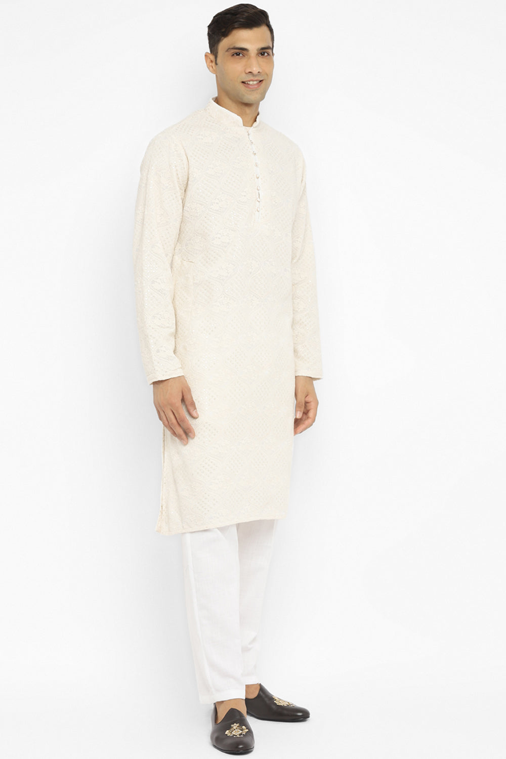 Chikankari Kurta Set With Motif Embroidery