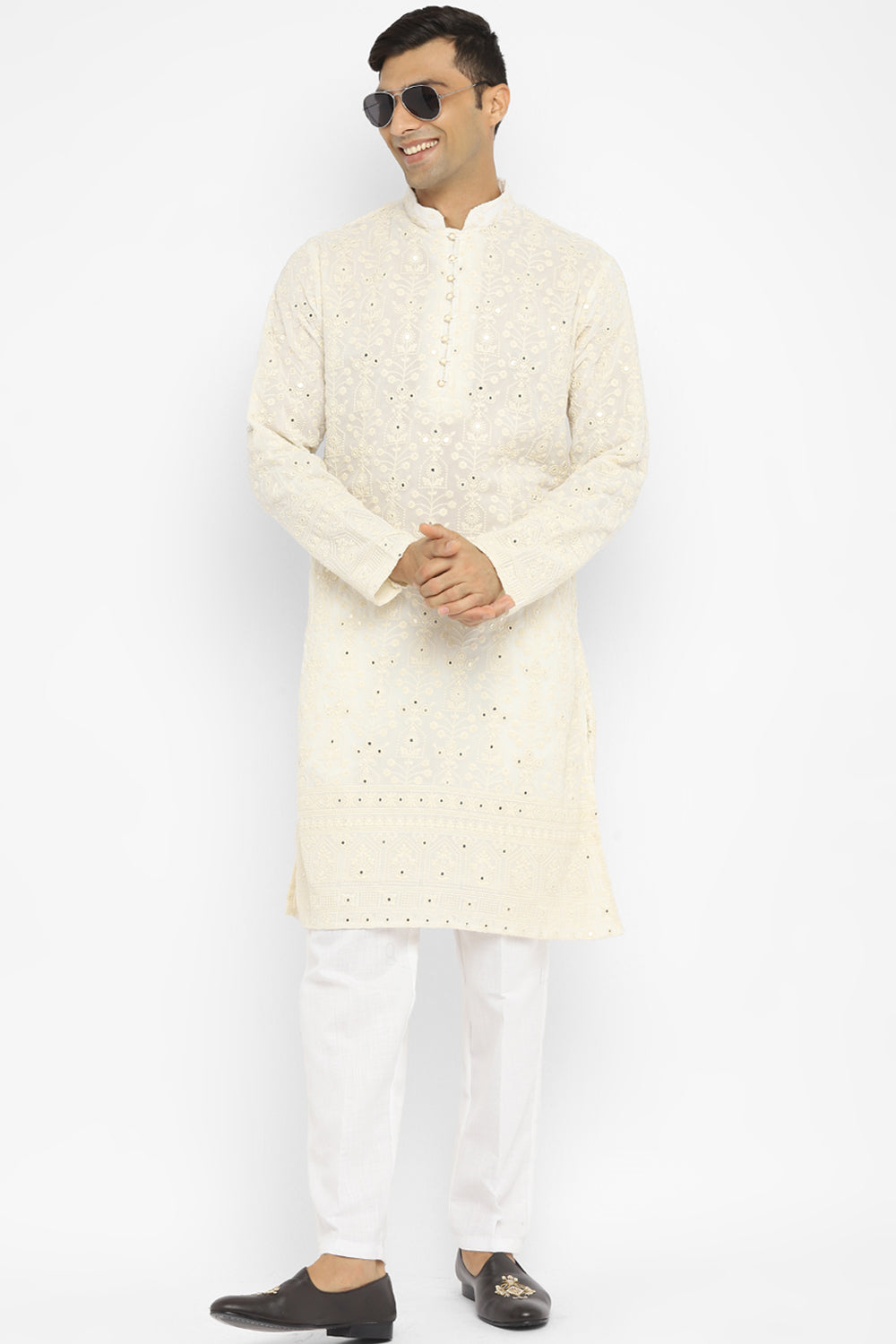 Chikankari Kurta Set With Motif Embroidery