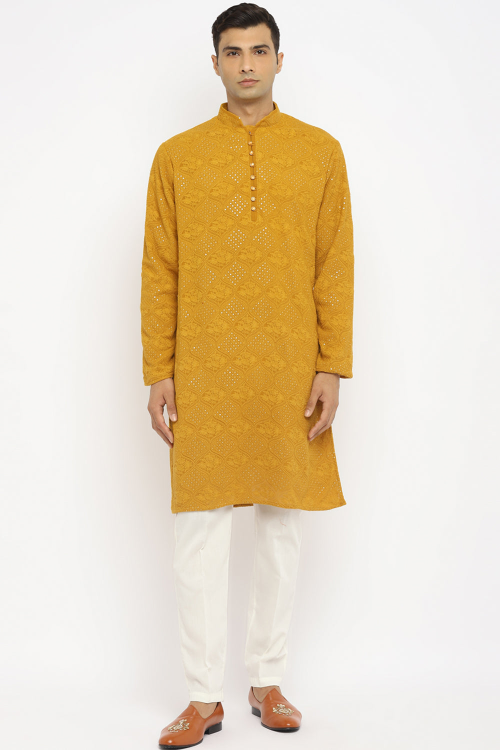 Chikankari Kurta Set With Motif Embroidery