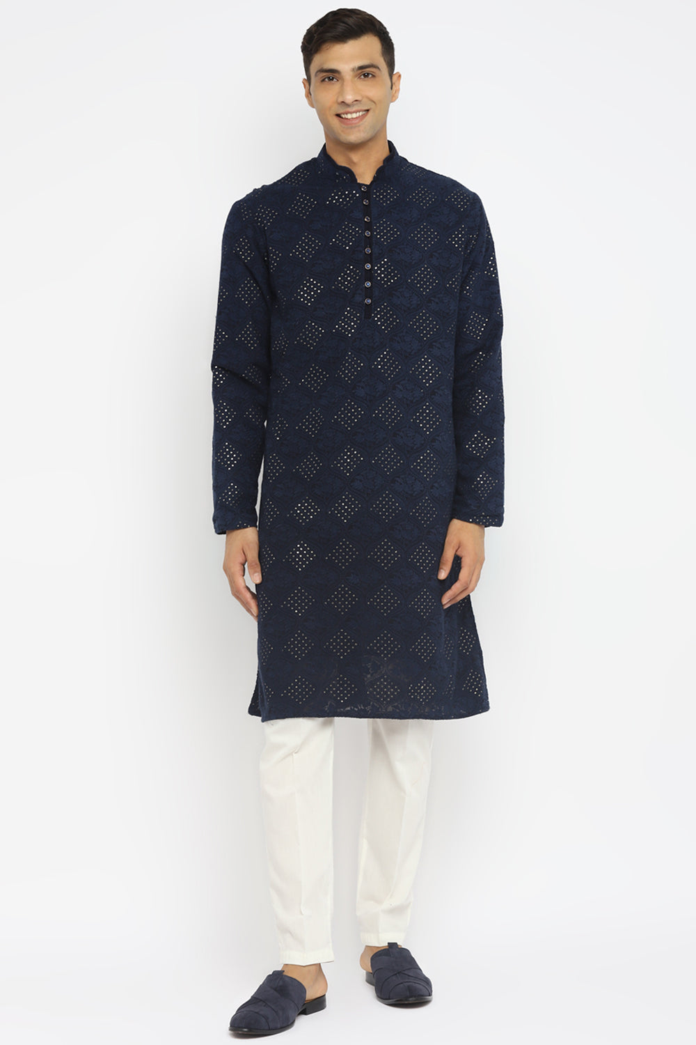 Chikankari Kurta Set With Motif Embroidery