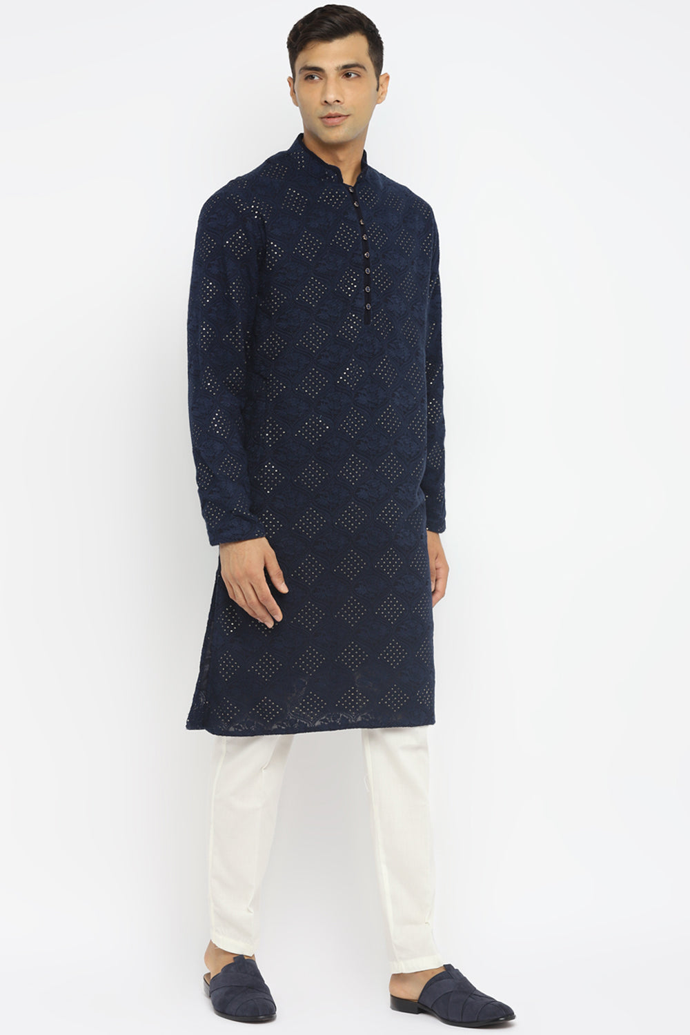 Chikankari Kurta Set With Motif Embroidery