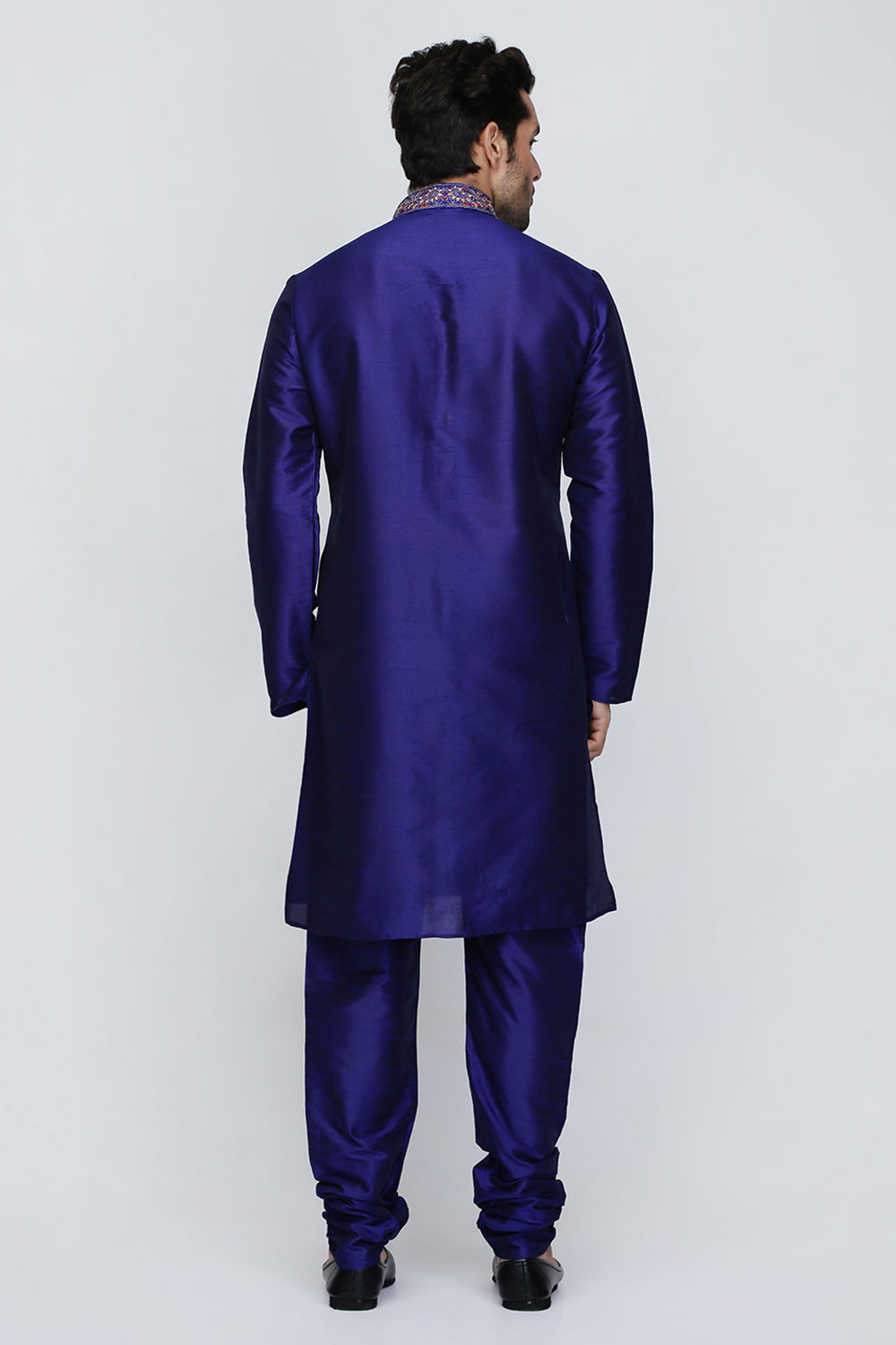 Mens Raw Silk Embroidered Kurta Pyjama Set