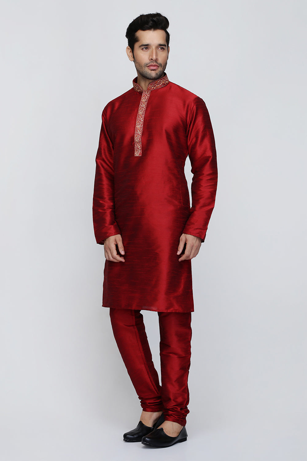 Mens Raw Silk Embroidered Kurta Pyjama Set