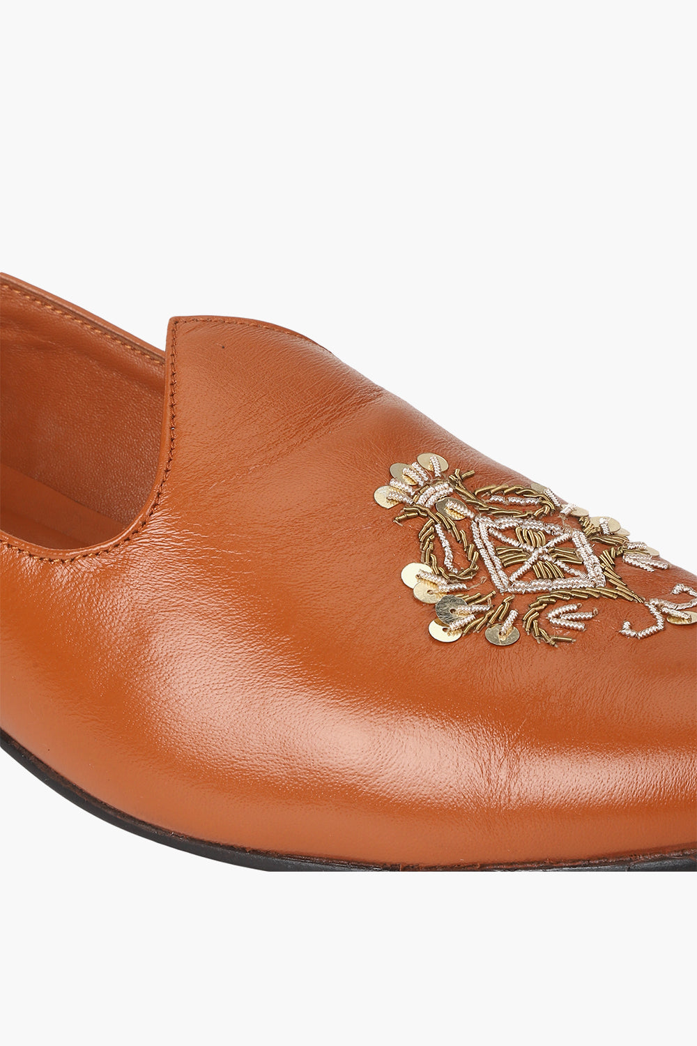 Hand Embroidered Leather Mojaris